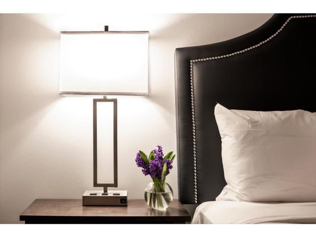Beautiful 2Br 2Ba In The Block By Cozysuites Indianapolis Ngoại thất bức ảnh